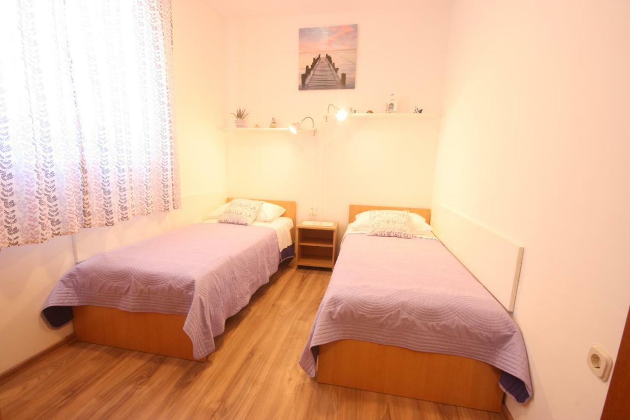 Apartment Marijana โปเรช ภายนอก รูปภาพ